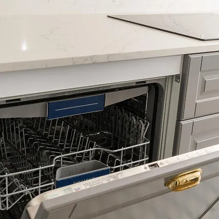 Metro Wierzbno Deluxe By Bookinghost وارسو