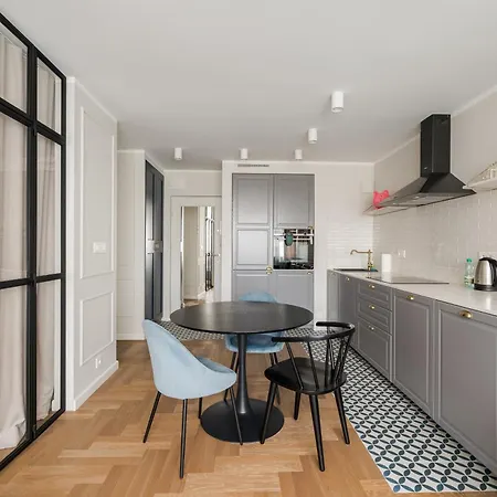 Metro Wierzbno Deluxe By Bookinghost شقة *