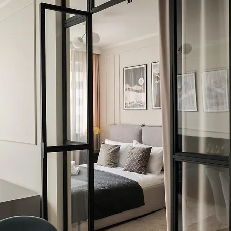 Metro Wierzbno Deluxe Apartamento Varsóvia